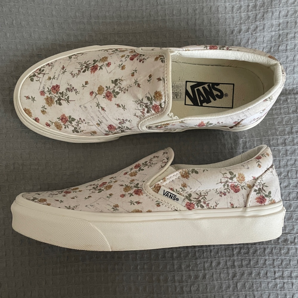Floral Slip On Vans
